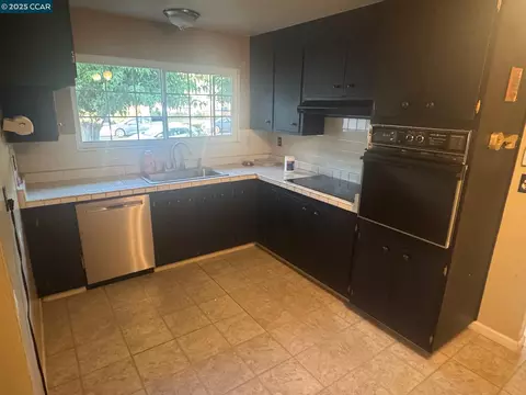 4190 Chaban Dr, Concord, CA 94521 photo 1