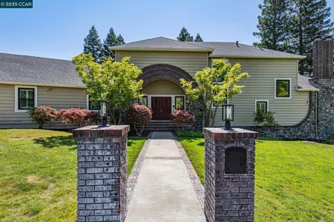 22 Ranger Ct, Alamo, CA 94507