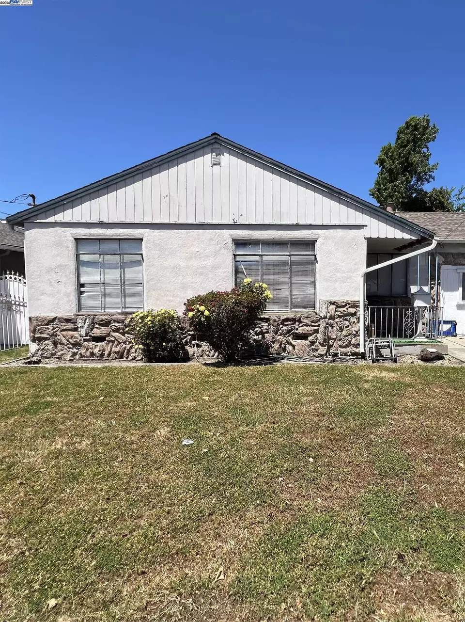 951 Jean Way, Hayward, CA 94545 | MLS# 41096212 | 3 Photos - Movoto
