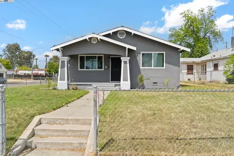 303 E Hawes, Fresno, CA 93706