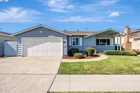 1081 Edgemere Ln, Hayward, CA 94545