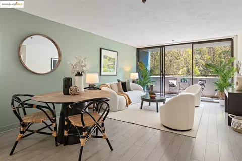 555 Pierce St #1525, Albany, CA 94706