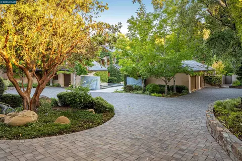 3955 Happy Valley Rd, Lafayette, CA 94549