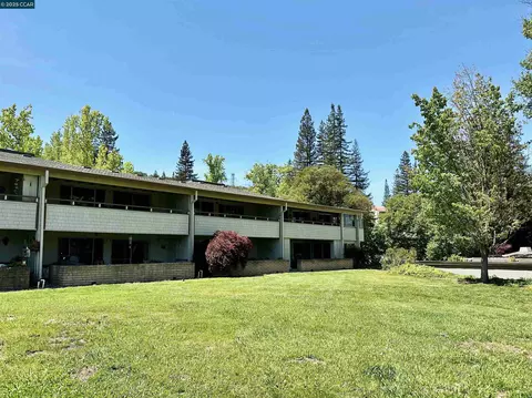 3301 Tice Creek Dr #4, Walnut Creek, CA 94595
