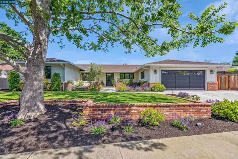 2336 Welsh Ct, Walnut Creek, CA 94598