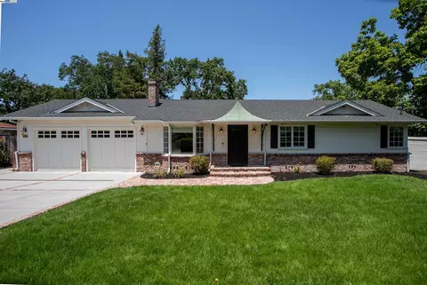 3252 Woodview Dr, Lafayette, CA 94549 photo 1