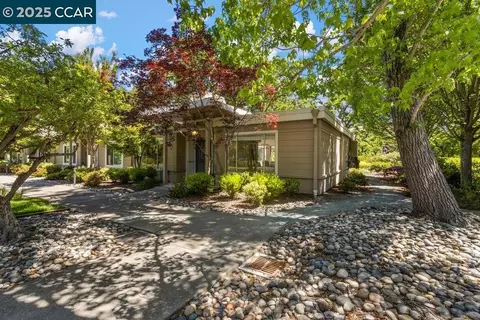 2144 Tice Creek Dr #4, Walnut Creek, CA 94595
