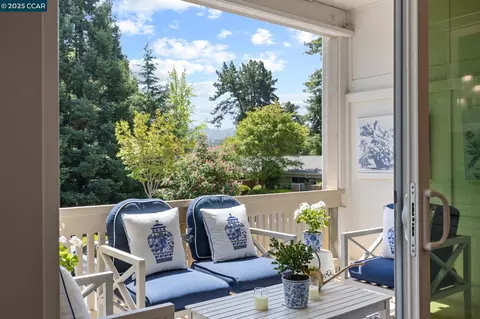 2925 Golden Rain Rd #12, Walnut Creek, CA 94595