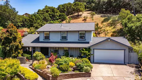 11 Oak Tree Ct, San Rafael, CA 94903