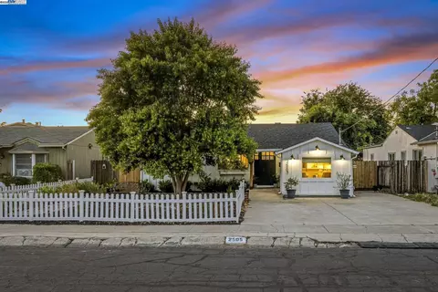 2505 Maple Ave, Concord, CA 94520 photo 1