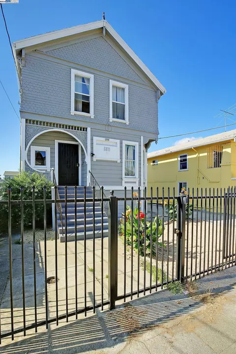 Exterior - 3311 E 17th St, Oakland, CA 94601 photo 4 of 5