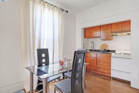 Dining - 3311 E 17th St, Oakland, CA 94601 photo 2 of 3