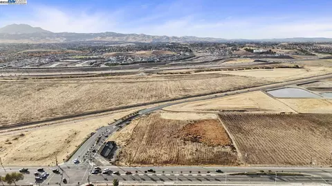 Empire Ave, Oakley, CA 94561 photo 7