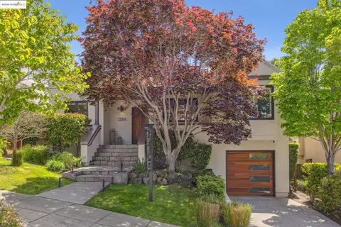 4825 Proctor Ave, Oakland, CA 94618
