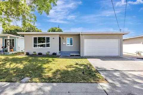 452 Solano Ave, Hayward, CA 94541 photo 1