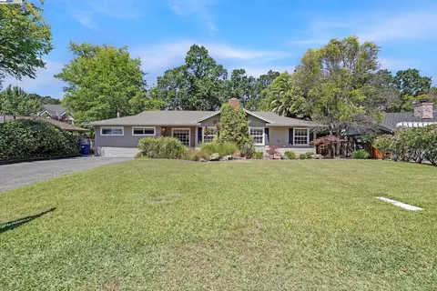 215 Powell Ave, Pleasant Hill, CA 94523