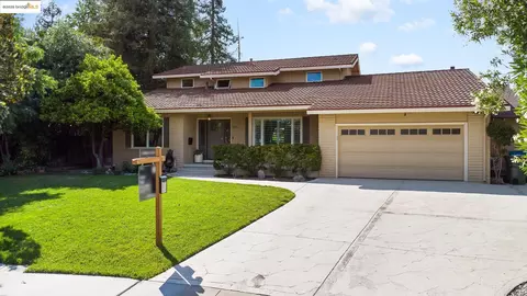 275 La Quinta Ct, Walnut Creek, CA 94598