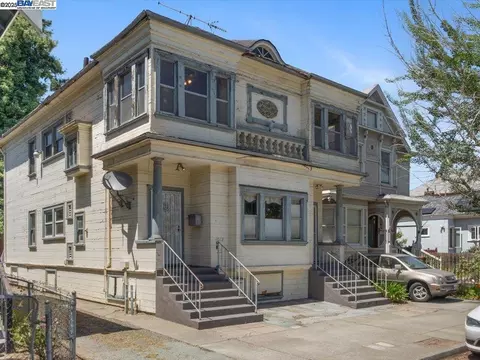 1013 Chestnut St, Oakland, CA 94607 photo 1