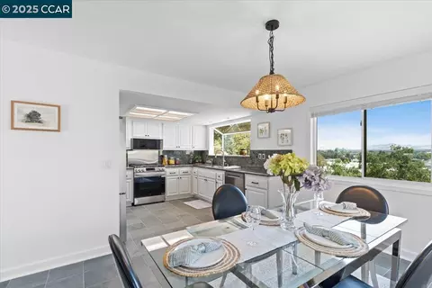 491 Camelback Rd, Pleasant Hill, CA 94523