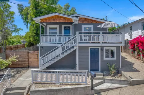 2430 Orchard Ln, Martinez, CA 94553 photo 1