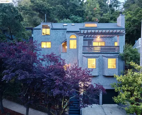 1721 Trestle Glen Rd, Oakland, CA 94610