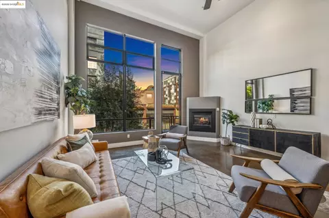 200 Townsend St #4, San Francisco, CA 94107