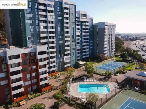 555 Pierce St #104, Albany, CA 94706