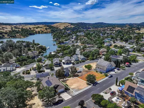584 Poker Flat Rd, Copperopolis, CA 95228 photo 1