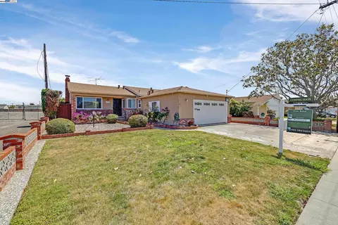 1560 Vining Dr, San Leandro, CA 94579 photo 1