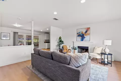 9 Dogwood Ct, San Ramon, CA 94583