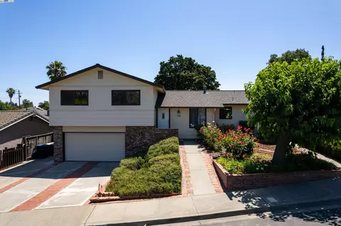 332 Mavis Dr, Pleasanton, CA 94566 photo 1