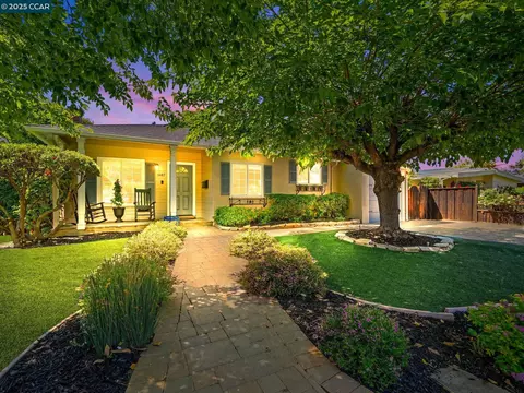 1487 Davis Ave, Concord, CA 94518 photo 1