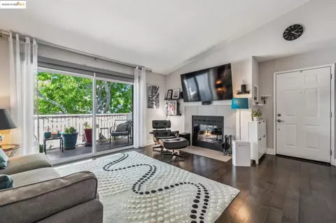 164 Schooner Ct, Richmond, CA 94804