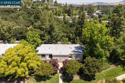 2749 Pine Knoll Dr #1, Walnut Creek, CA 94595