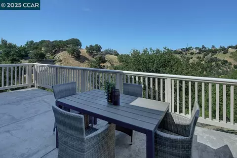 2916 Saklan Indian Dr, Walnut Creek, CA 94595