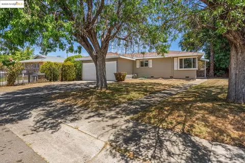 6419 Dallas Way, Sacramento, CA 95823