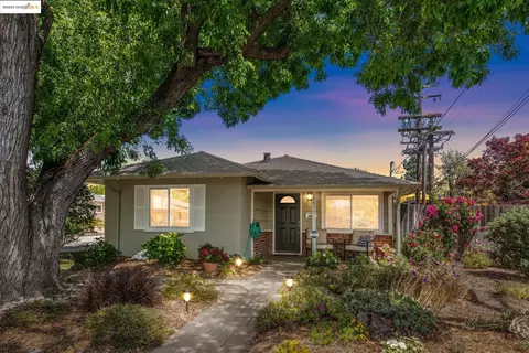 1875 Susan Ln, Pleasant Hill, CA 94523