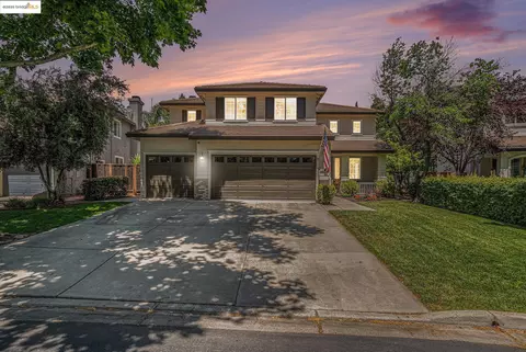1951 Newton Dr, Brentwood, CA 94513