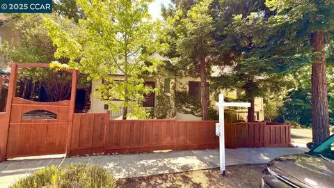 900 Brown St, Martinez, CA 94553 photo 1