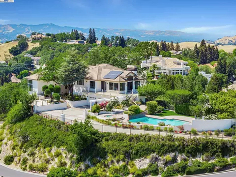 530 Oakshire Pl, Alamo, CA 94507