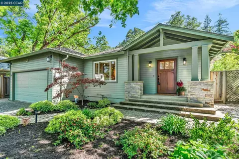 81 Maple Ln, Walnut Creek, CA 94595