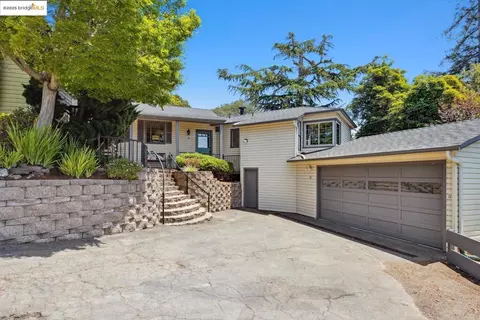 10 Wilding Ln, Oakland, CA 94618