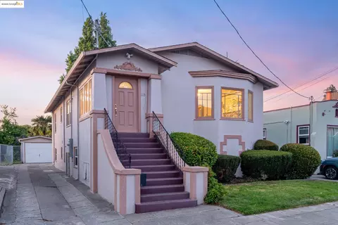 1115 Blake St, Berkeley, CA 94702 photo 1