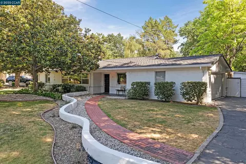 51 Bolla Ave, Alamo, CA 94507
