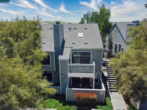 122 Eastridge Dr, San Ramon, CA 94583