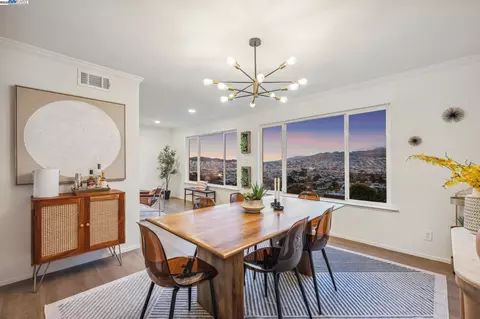471 Joost Ave, San Francisco, CA 94127 photo 13