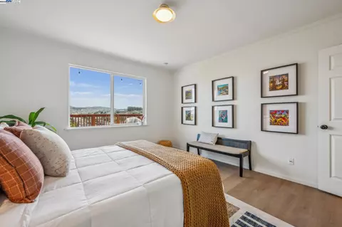 471 Joost Ave, San Francisco, CA 94127 photo 38