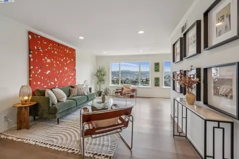 471 Joost Ave, San Francisco, CA 94127 photo 8