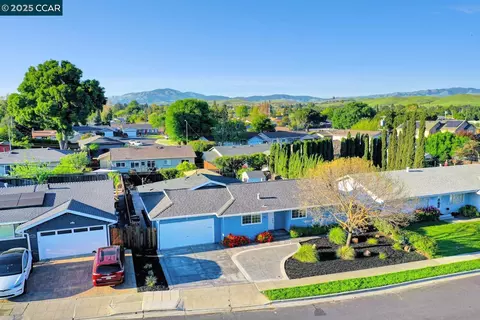 7881 Shannon Ave, Dublin, CA 94568 photo 1