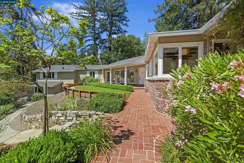 1087 Rahara Dr, Lafayette, CA 94549 photo 1